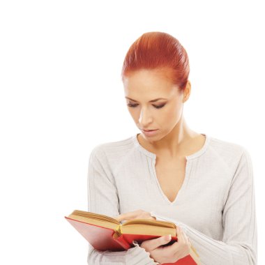 üzerine beyaz izole kitap çekici genç kadın