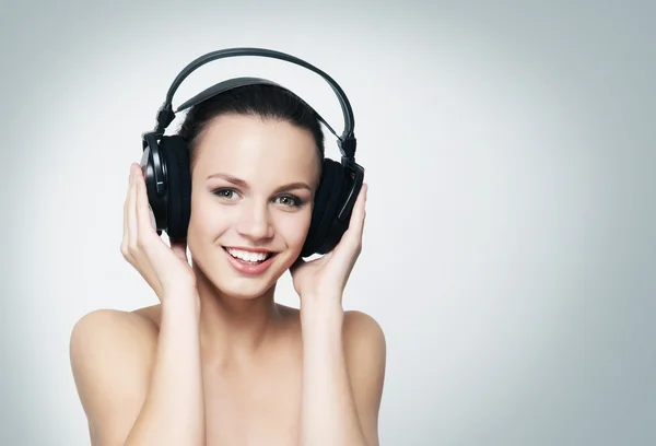 A young and beautiful teenage girl — Stock Photo, Image