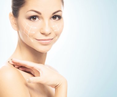 kadın plastik cerrahi tedavisi için hazır