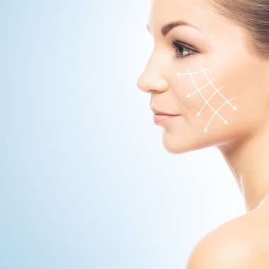 kadın plastik cerrahi tedavisi için hazır