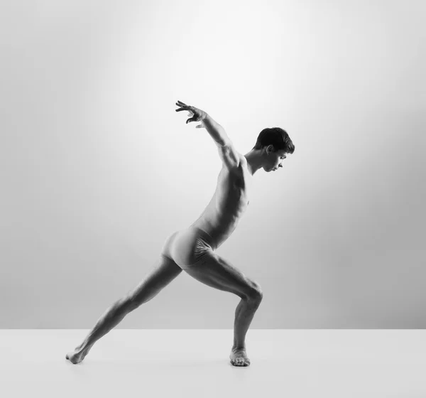 Atletische balletdanser — Stockfoto