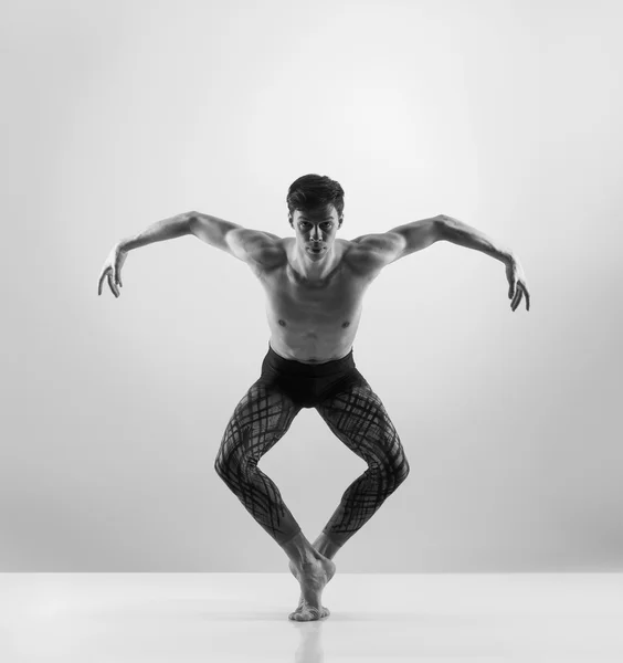 Penari balet atletik — Stok Foto