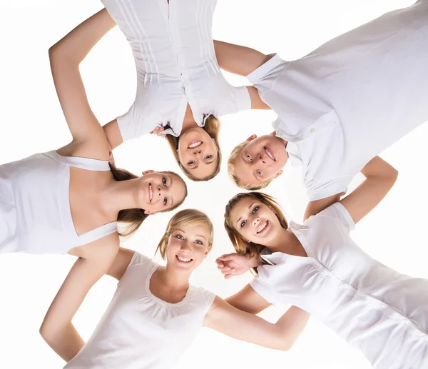 Sonrientes amigos adolescentes — Foto de Stock