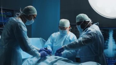 Profesyonel tıp cerrahlarından oluşan çok ırklı bir ekip modern bir hastanede cerrahi operasyon gerçekleştiriyor. Doktorlar hastayı kurtarmaya çalışıyor. İlaç, sağlık, kardiyoloji ve organ nakli.