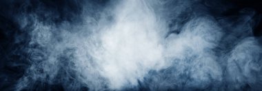 Siyah üzerine soyut duman dokusu. Karanlıkta sis..