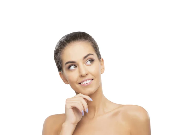 Retrato de estudio de una chica joven, hermosa y saludable. Atractiva cara femenina aislada sobre fondo blanco. — Foto de Stock