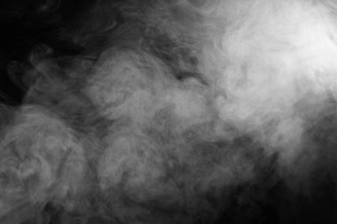 Siyah üzerine soyut duman dokusu. Karanlıkta sis..