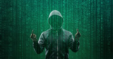 Kapüşonlu Bilgisayar Korsanı. Karanlık Surat. Hacker Attack, Virüs bulaşmış yazılım, Dark Web ve Siber Güvenlik Konsepti .