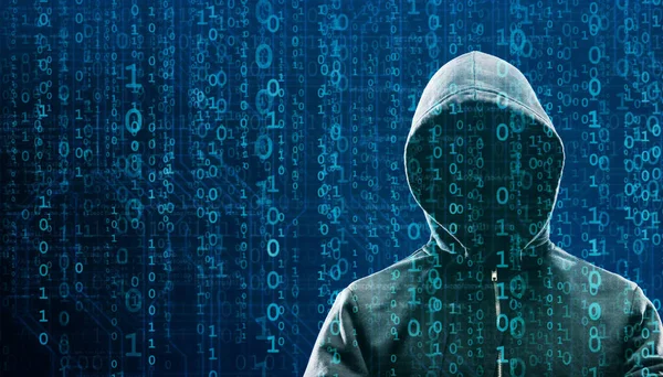 Hacker over Abstract Ψηφιακό υπόβαθρο με στοιχεία του δυαδικού κώδικα και προγράμματα ηλεκτρονικών υπολογιστών. Έννοια του κλέφτη δεδομένων, απάτη στο διαδίκτυο, darknet και ασφάλεια στον κυβερνοχώρο. — Φωτογραφία Αρχείου