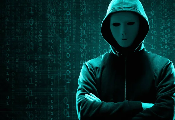 Számítógépes hacker a Hoodie-ban. Elhomályosított Sötét Arc. Hacker Attack, Vírus fertőzött szoftver, Sötét Web és Cyber Security Concept . — Stock Fotó