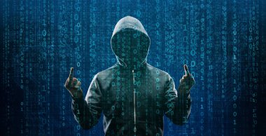 Aranan Hacker, Soyut İkili Kod kullanarak Virüs Fidye Yazılımını Kodluyor. Siber saldırı, Sistem Kırma ve Kötü Yazılım kavramı.