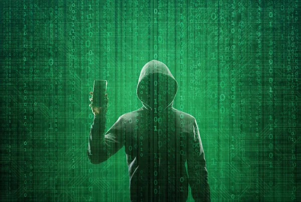 Розшукуваний хакер кодує вірус, використовуючи абстрактний двійковий код. Кібернапади, системне розбиття та концепція шкідливого програмного забезпечення . — стокове фото