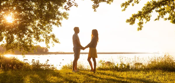 Loving Man Having Date His Beautiful Girlfriend Field Sea Background — Stock Photo, Image