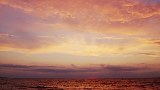 Timelapse Sunset Cumulus Clouds Flying High Beautiful Blue Sky Slunce — Stock video