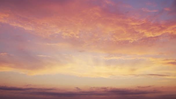 Timelapse Sunset Cumulus Clouds Flying High Beautiful Blue Sky Sun — Stockvideo