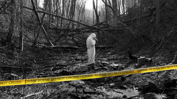 Detectives Collecting Evidence Crime Scene Forensic Specialists Making Expertise Professional — Photo