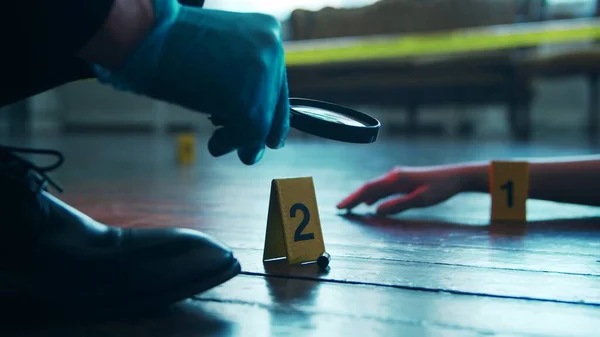 Detective Collecting Evidence Crime Scene Forensic Specialists Making Expertise Home — Stockfoto