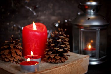 Mumlarla Noel süslemesi