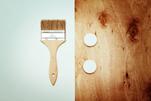 Kağıt ve ahşap doku yenileme fırça — Stok fotoğraf