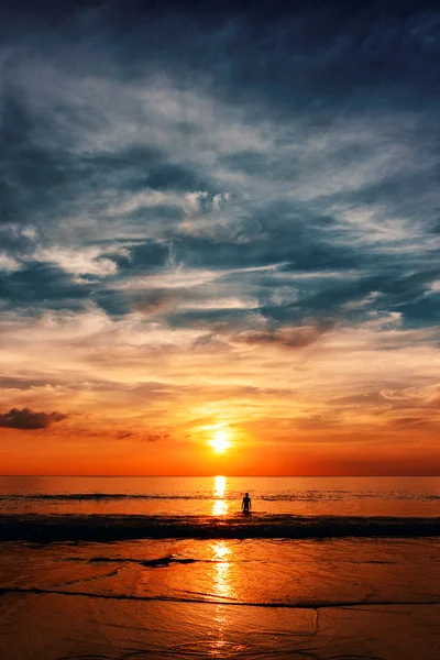 Epische zonsondergang in de Oceaan — Stockfoto