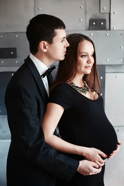 Young happy pregnant couple — Stock Photo, Image