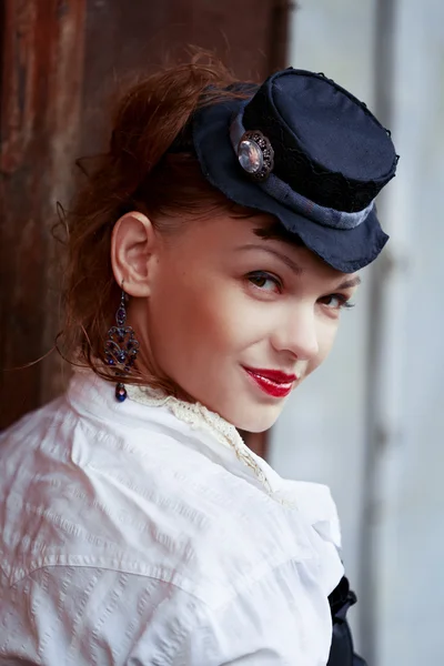 Vintage portrait of beautiful woman — Stock Photo, Image