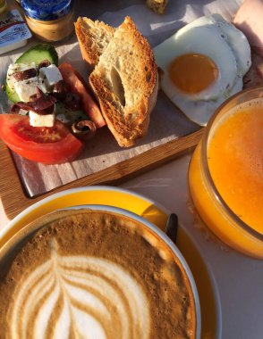 Meslek zamanı. Yaz. Harika.