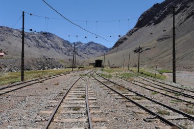 las cuevas demiryolu parça