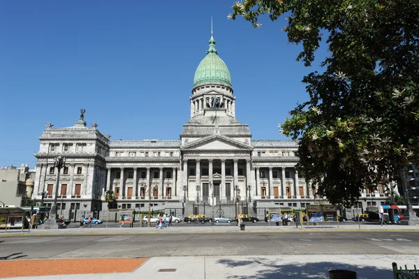 政府宫殿在广场德尔国民大会堂在布宜诺斯艾利斯 — 图库照片