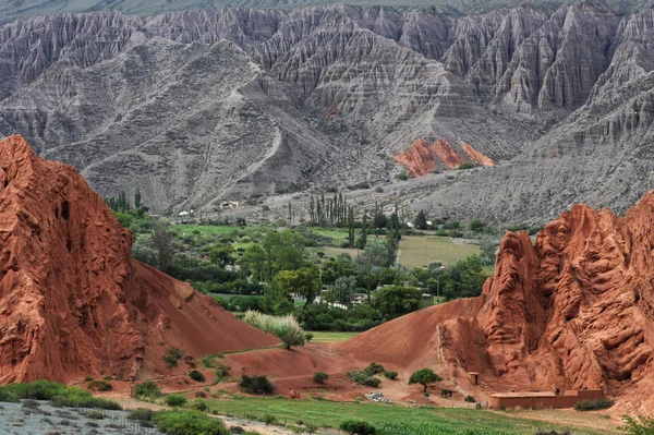 Cerro 7 colores en Purmamarca en andes argentinos —  Fotos de Stock