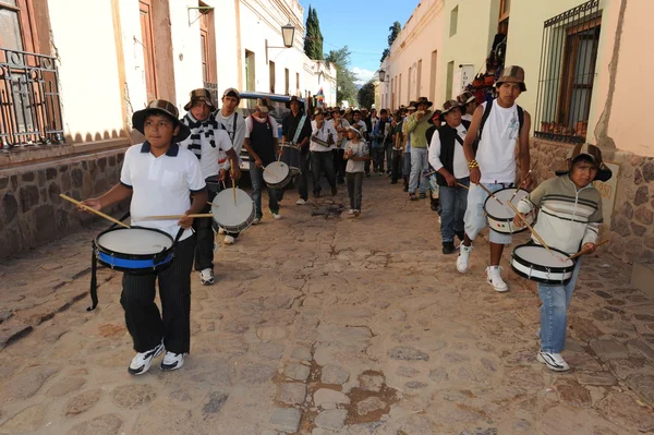 Muzyka indyjska procesji humahuaca na andes Argentyna — Zdjęcie stockowe