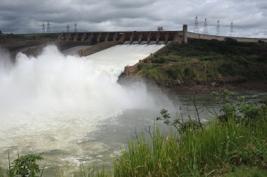 Itaipu hidroelektrik enerji Barajı