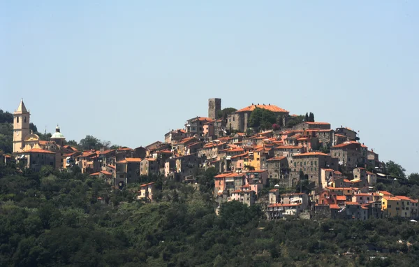 Vesnice vezzano ligure, na Itálii — Stock fotografie