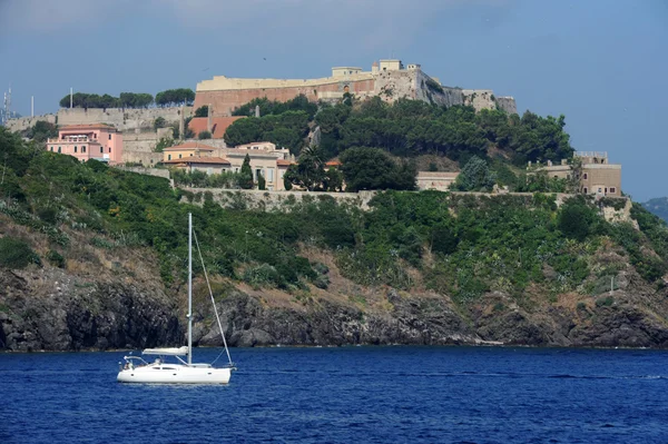 Elba Adası forte stella ve portoferraio Merkezi — Stok fotoğraf