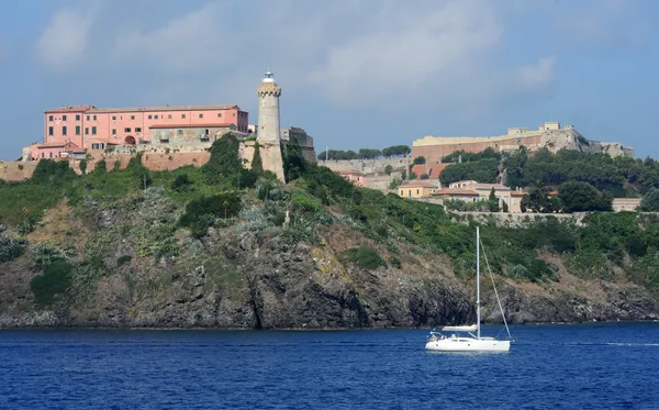 Center of Portoferraio and Forte Stella on Elba island — Stock Photo, Image