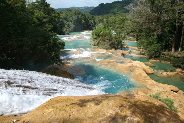 Az Agua Azul-vízesés — Stock Fotó