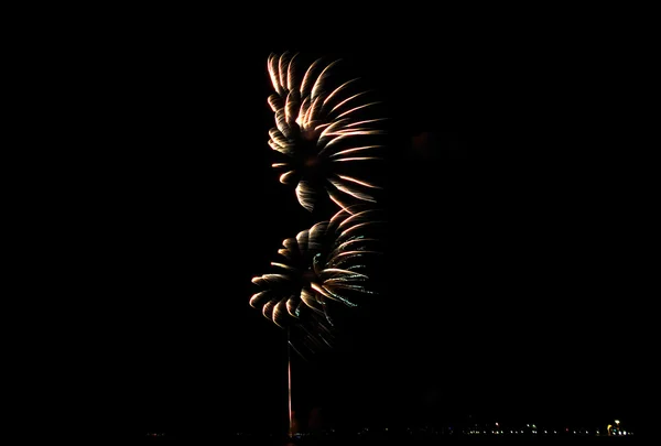 Fuegos artificiales sobre el lago Ginebra —  Fotos de Stock