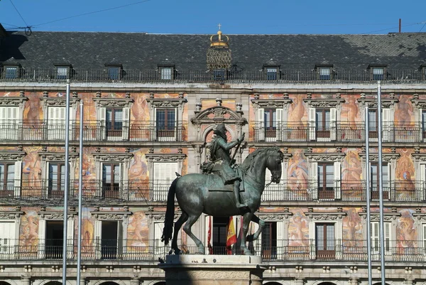 マヨール広場とフィリップ 3 世の像 — ストック写真