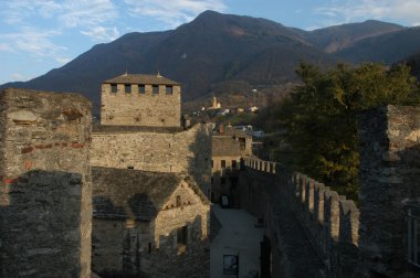 Kale montebello adlı bellinzona, unesco dünya mirası