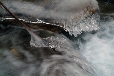 mascengo, donmuş şelale