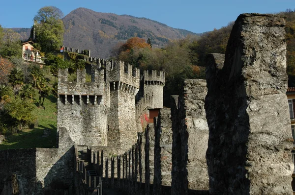 A fal a vára Montebello Unesco Világörökség — Stock Fotó