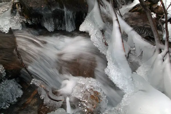 Frozen waterfall at Mascengo — Stock Photo, Image
