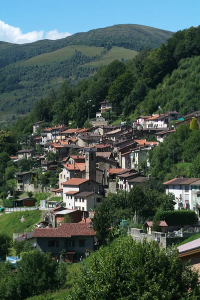 Vesnice cimadera na údolí val colla — Stock fotografie