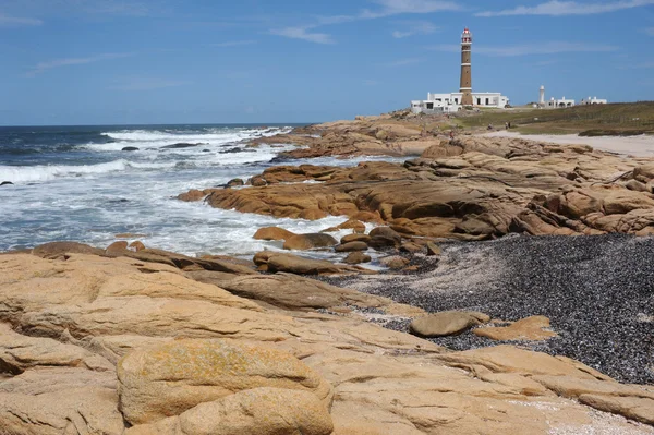 Faro de Cabo Polonio en la costa uruguaya — Foto de Stock