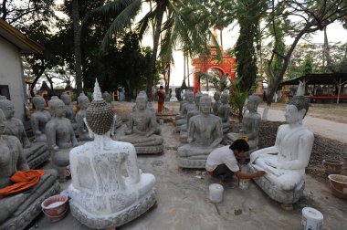 Buda heykelleri wat sainyaphum, savannakhet Tapınağı'nda bina