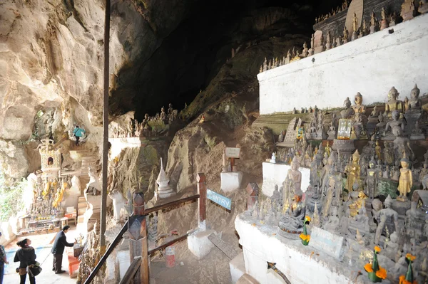 Buda estátuas, Pak Ou cavernas, Laos — Fotografia de Stock