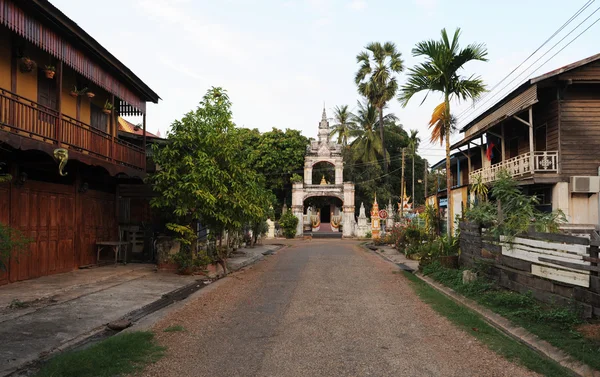 Gamla buddhistiska tempel wat xieng thong i luang prabang, laos, Sydostasien — Stockfoto