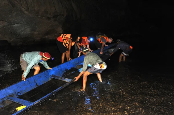 A caverna de Tham Kong Lo no Laos — Fotografia de Stock