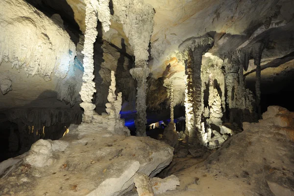 La grotta di Tham Kong Lo sul Laos — Foto Stock