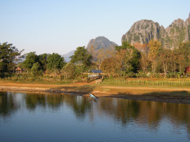 vang vieng laos üzerine yakındaki nehir manzara